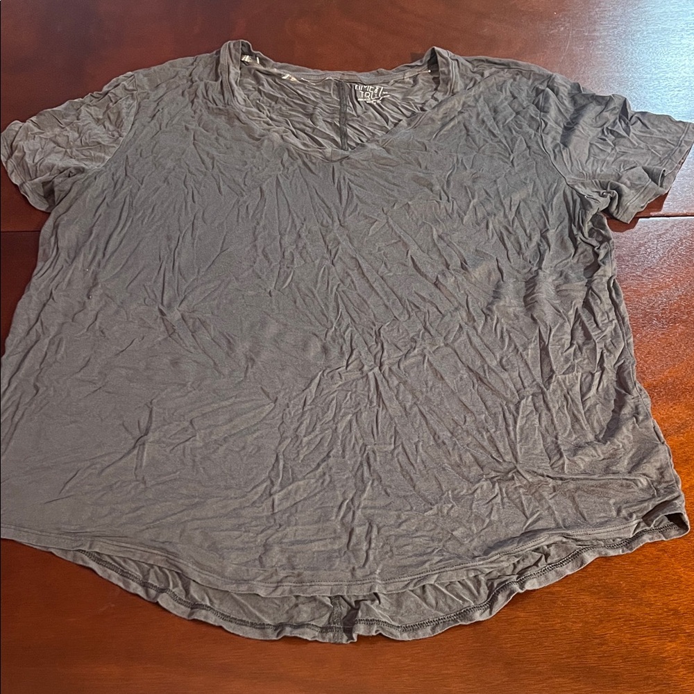 Time and Tru Charcoal grey super stretchy Short Sleeve swing Tee